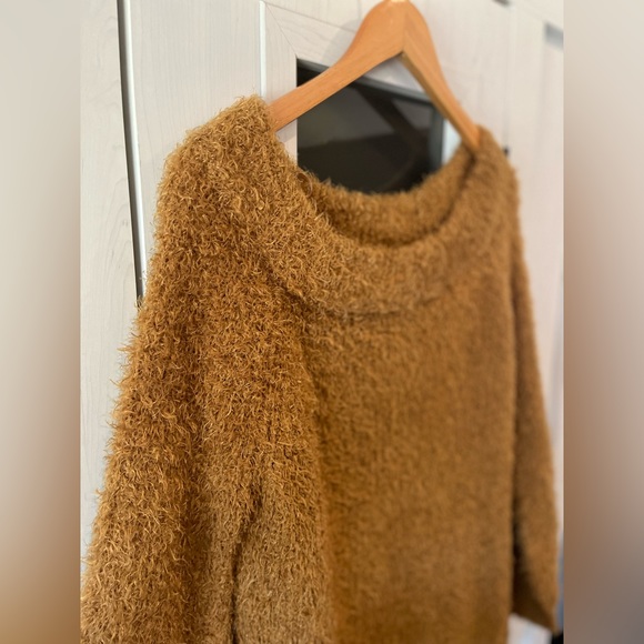 Fuzzy sweater - snail cinnamon - Picture 3 of 4